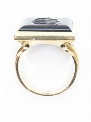 10K 7.9g Yellow Gold Onyx Gent's Stone Left Face Cameo Indent Ring Size-6